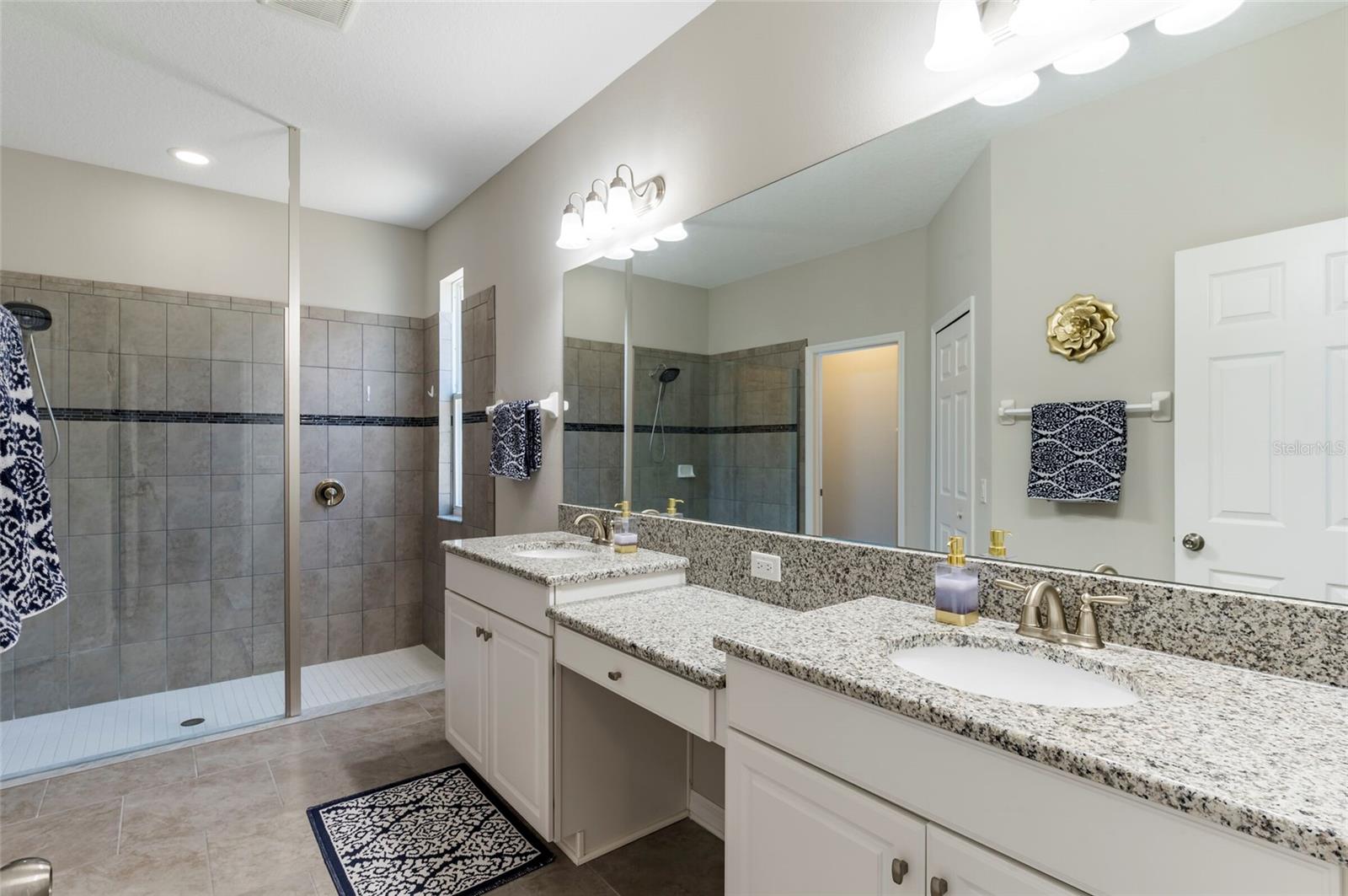 CARLTON LAKES PH 1A 1B-1 AN - Residential