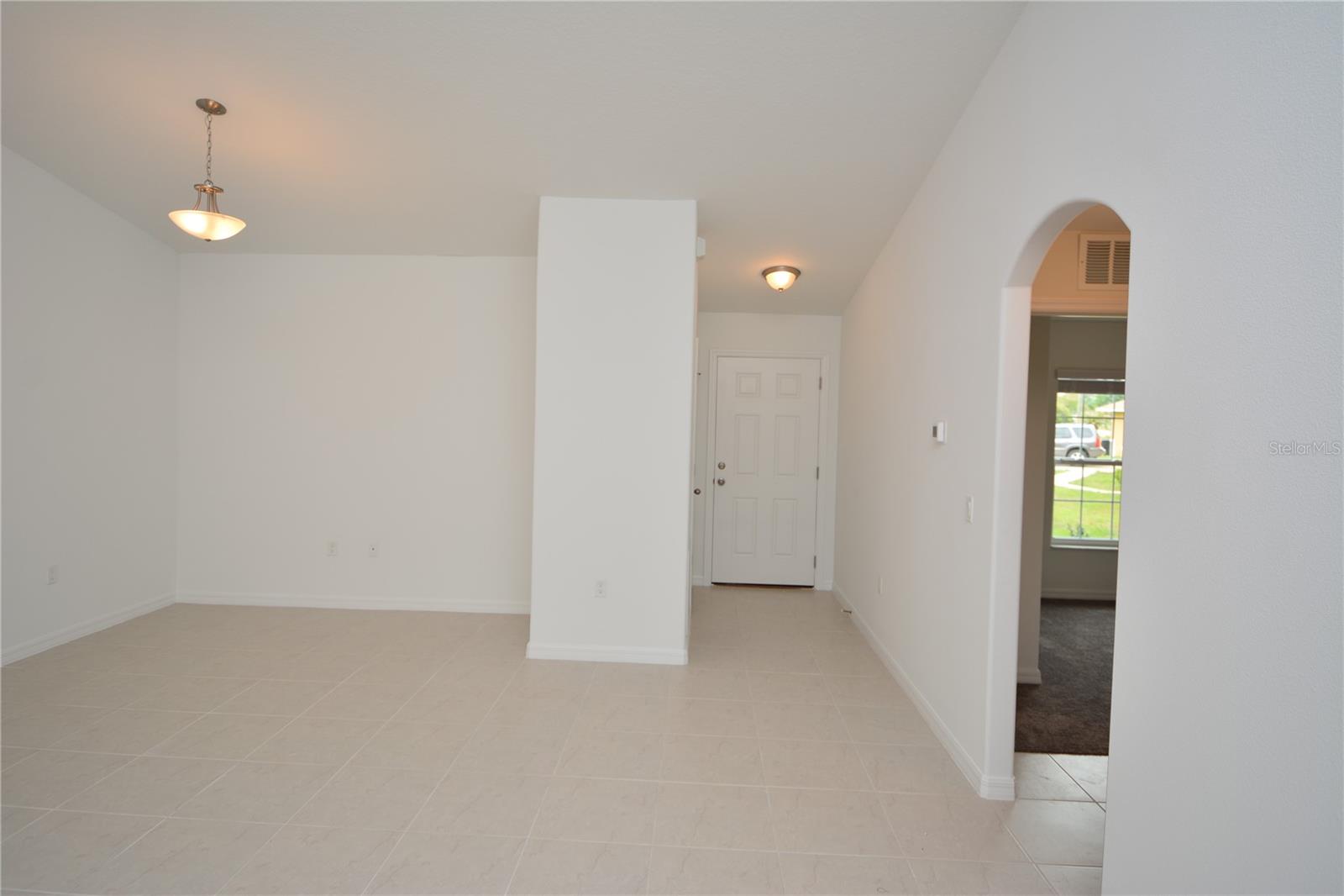 QUAIL HOLLOW - Residential Lease