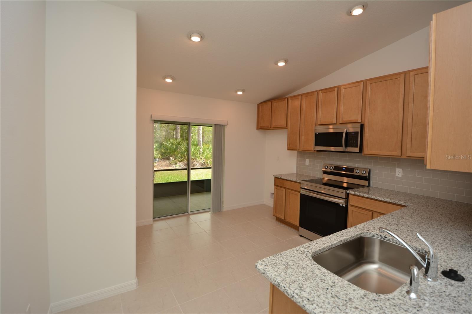QUAIL HOLLOW - Residential Lease