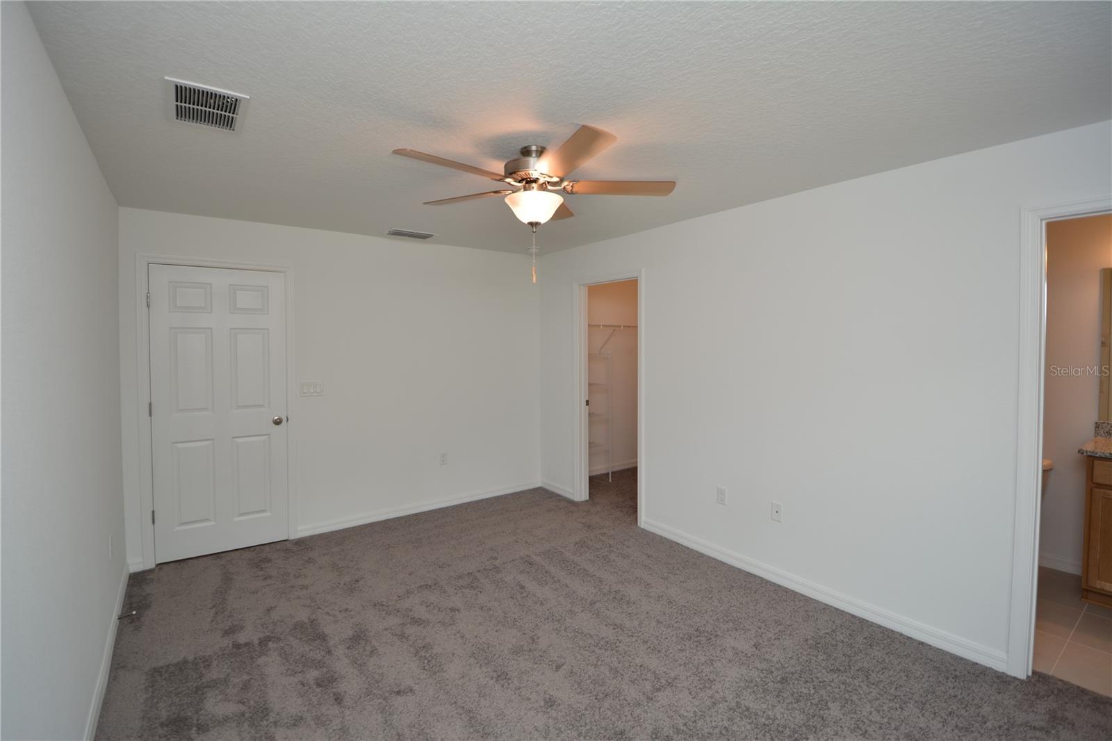 QUAIL HOLLOW - Residential Lease