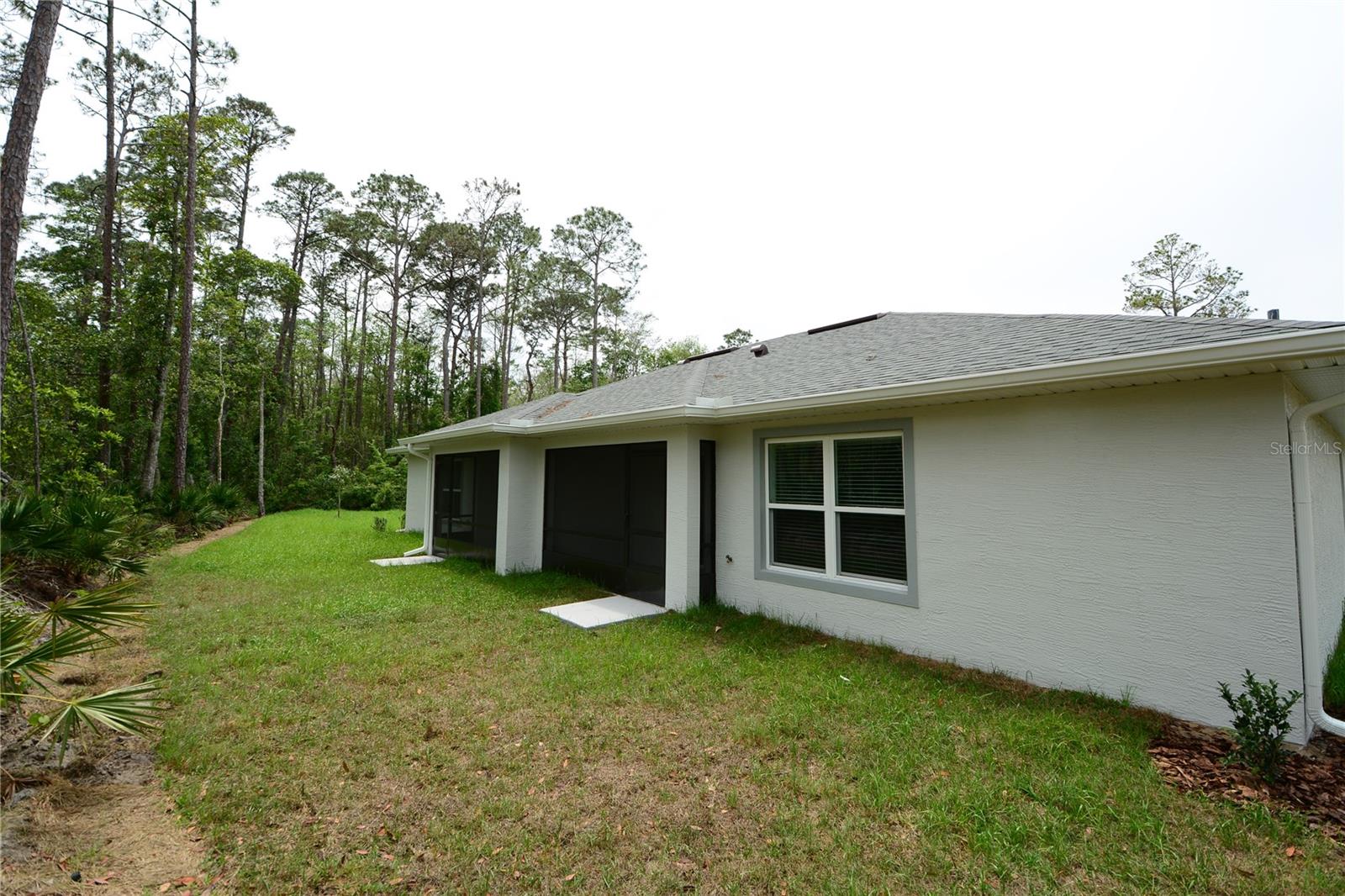 QUAIL HOLLOW - Residential Lease
