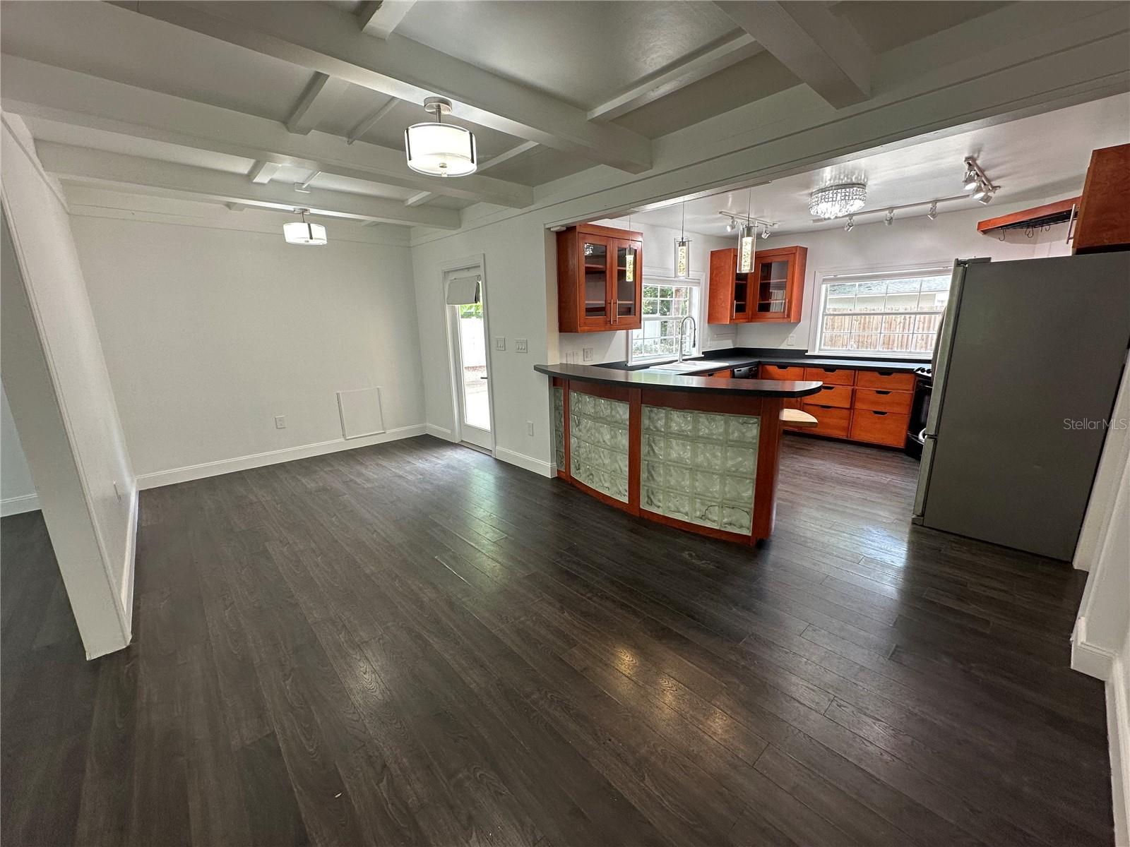 PAVER PARK ESTATES - Residential