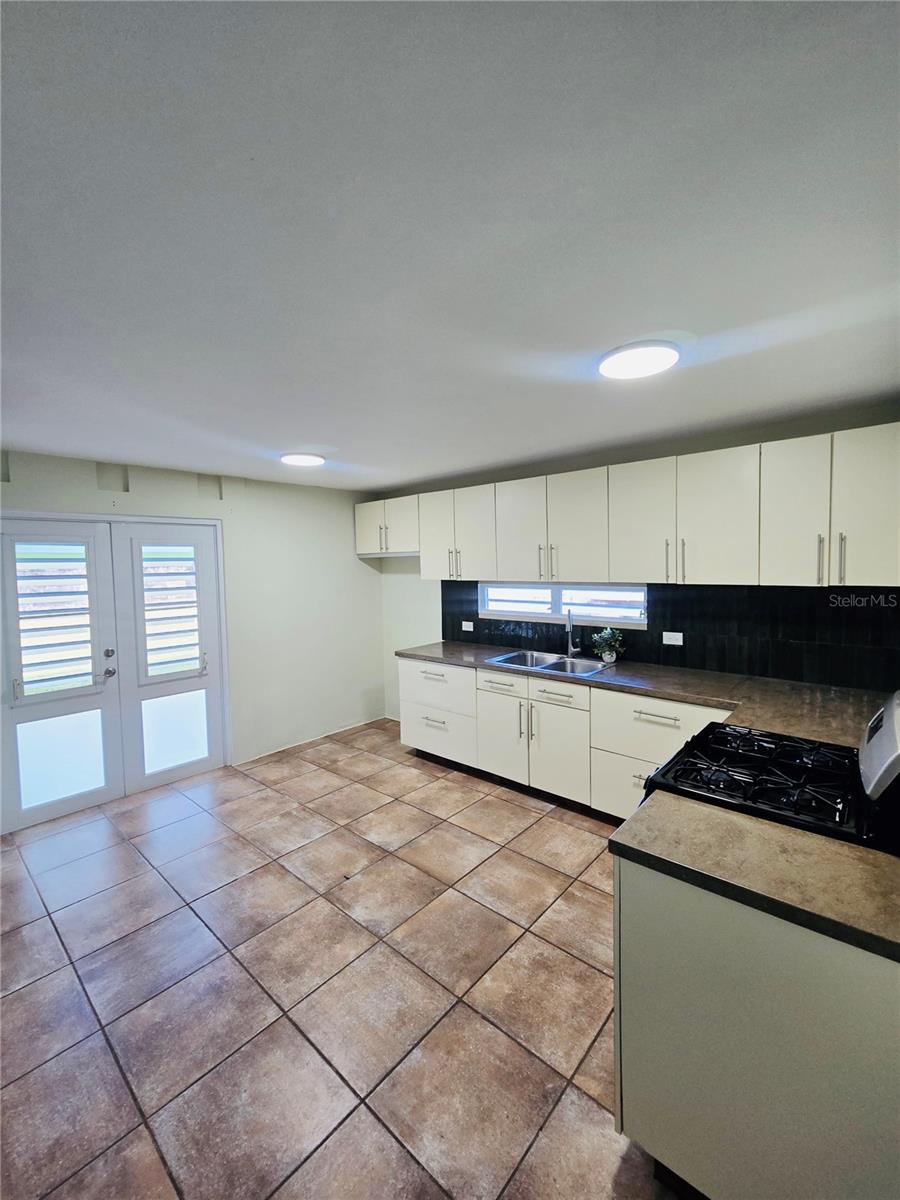 ROOSEVELT GARDEN - Residential