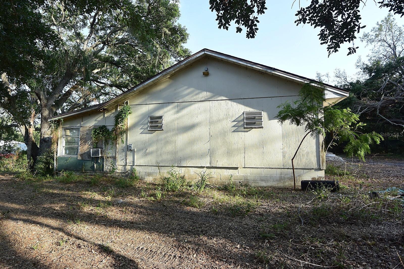 UNPLATTED - Residential