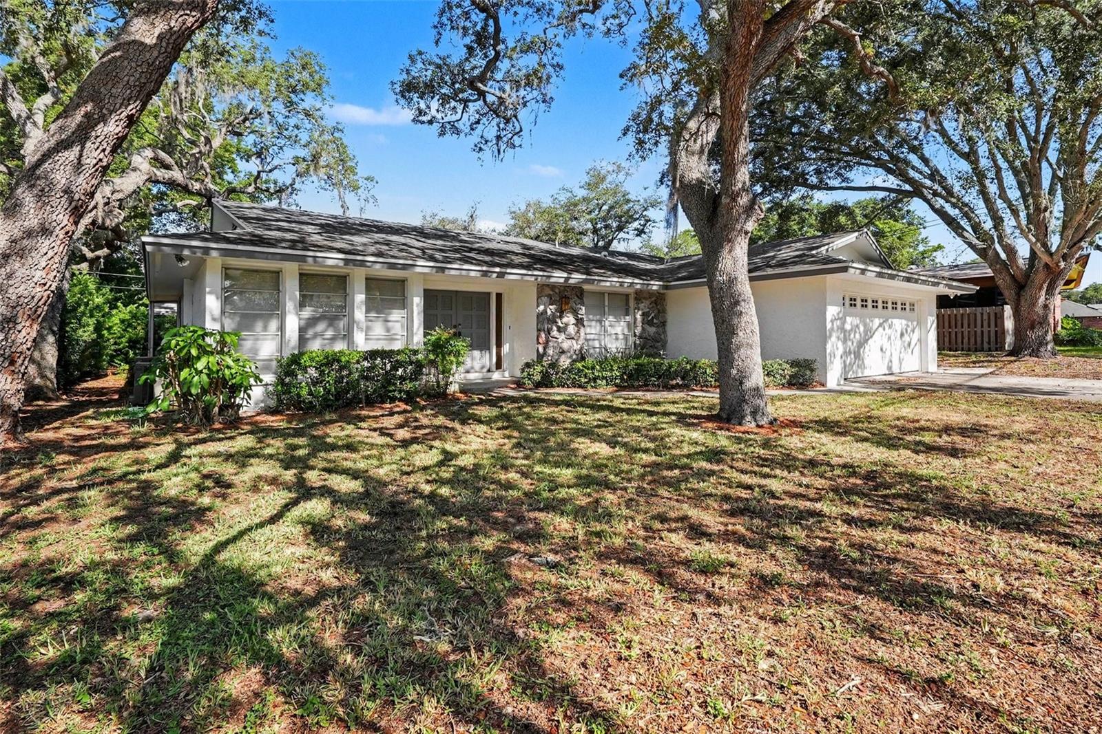 HONEYMOON RIDGE - Residential