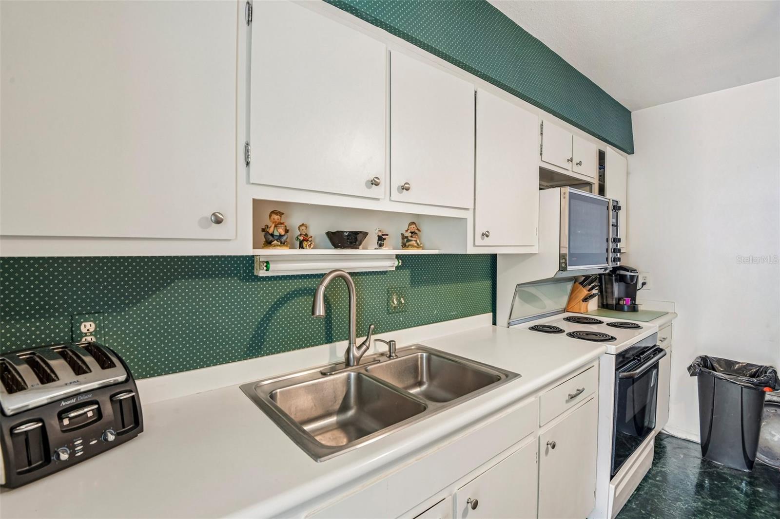 TYRONE 5TH AVE - Residential