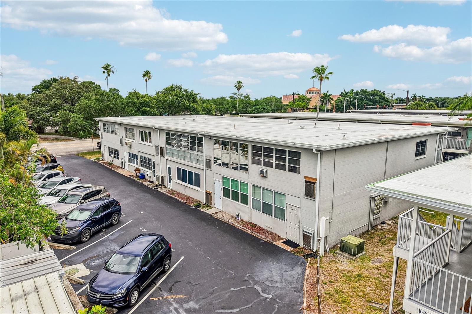 TYRONE 5TH AVE - Residential