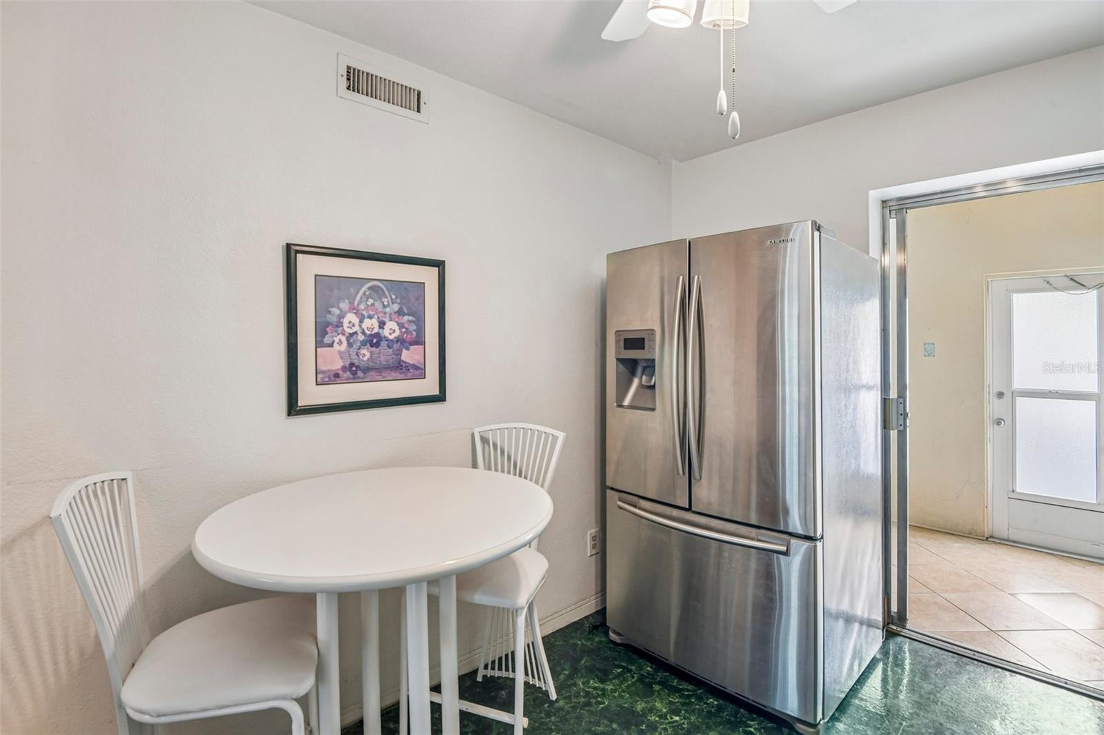 TYRONE 5TH AVE - Residential