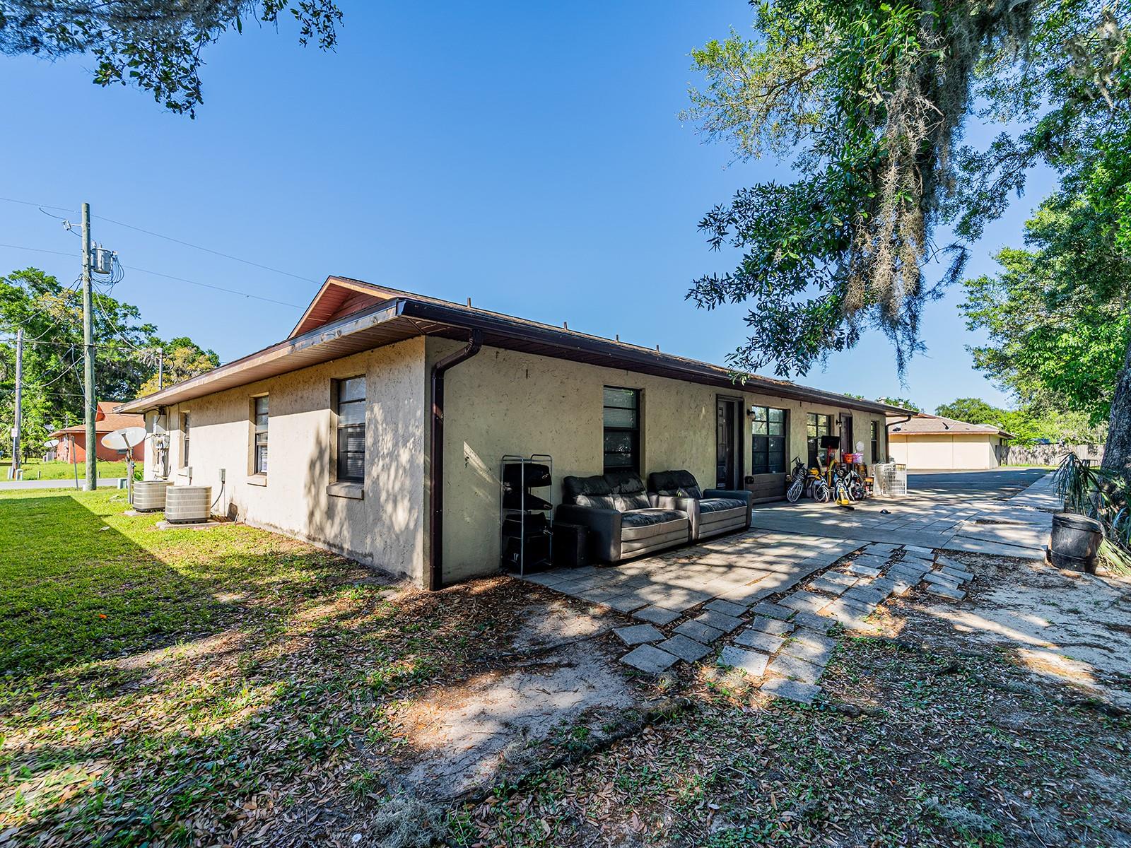 NORTH ROADS PARK - Residential Income