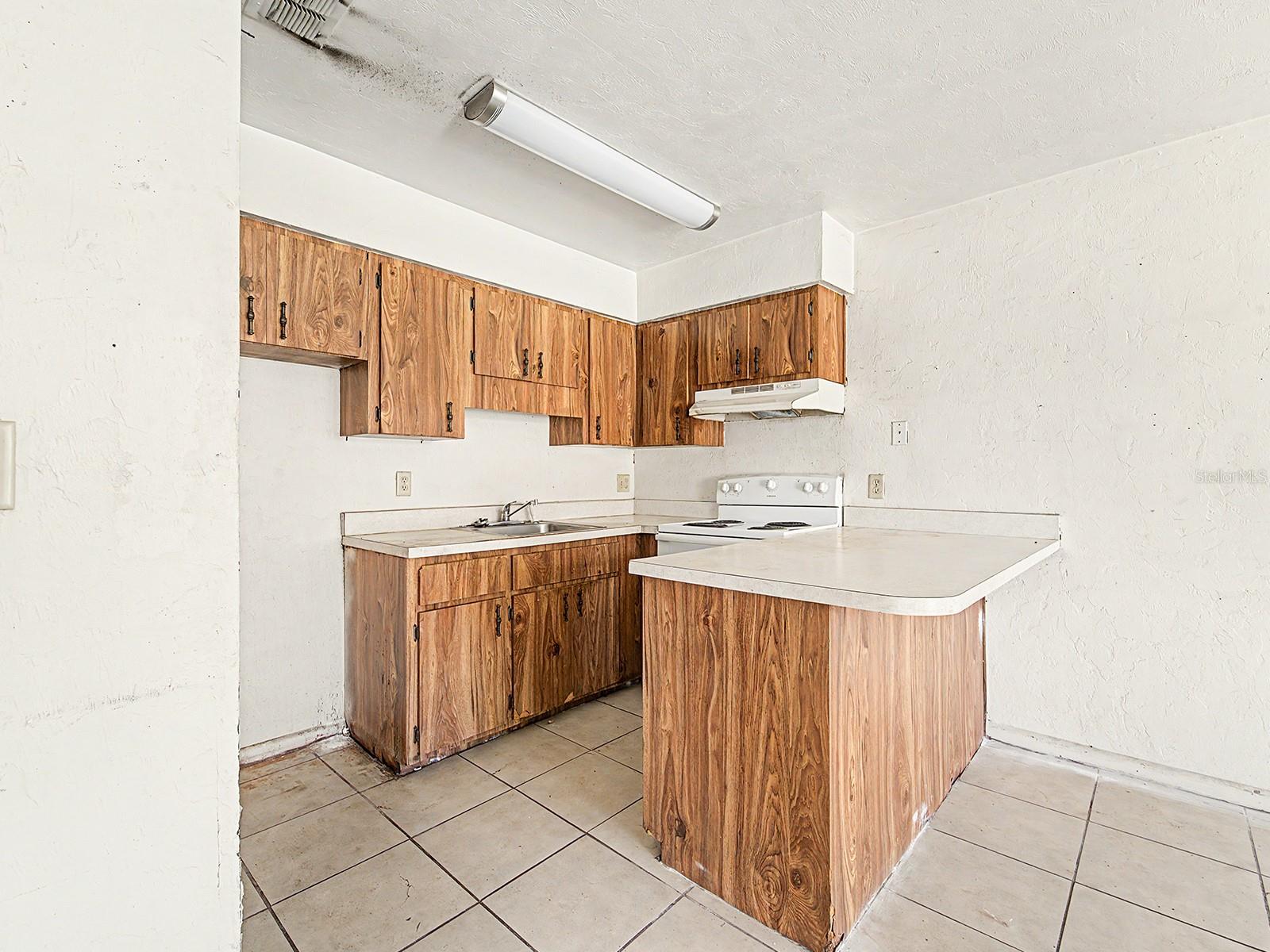 NORTH ROADS PARK - Residential Income