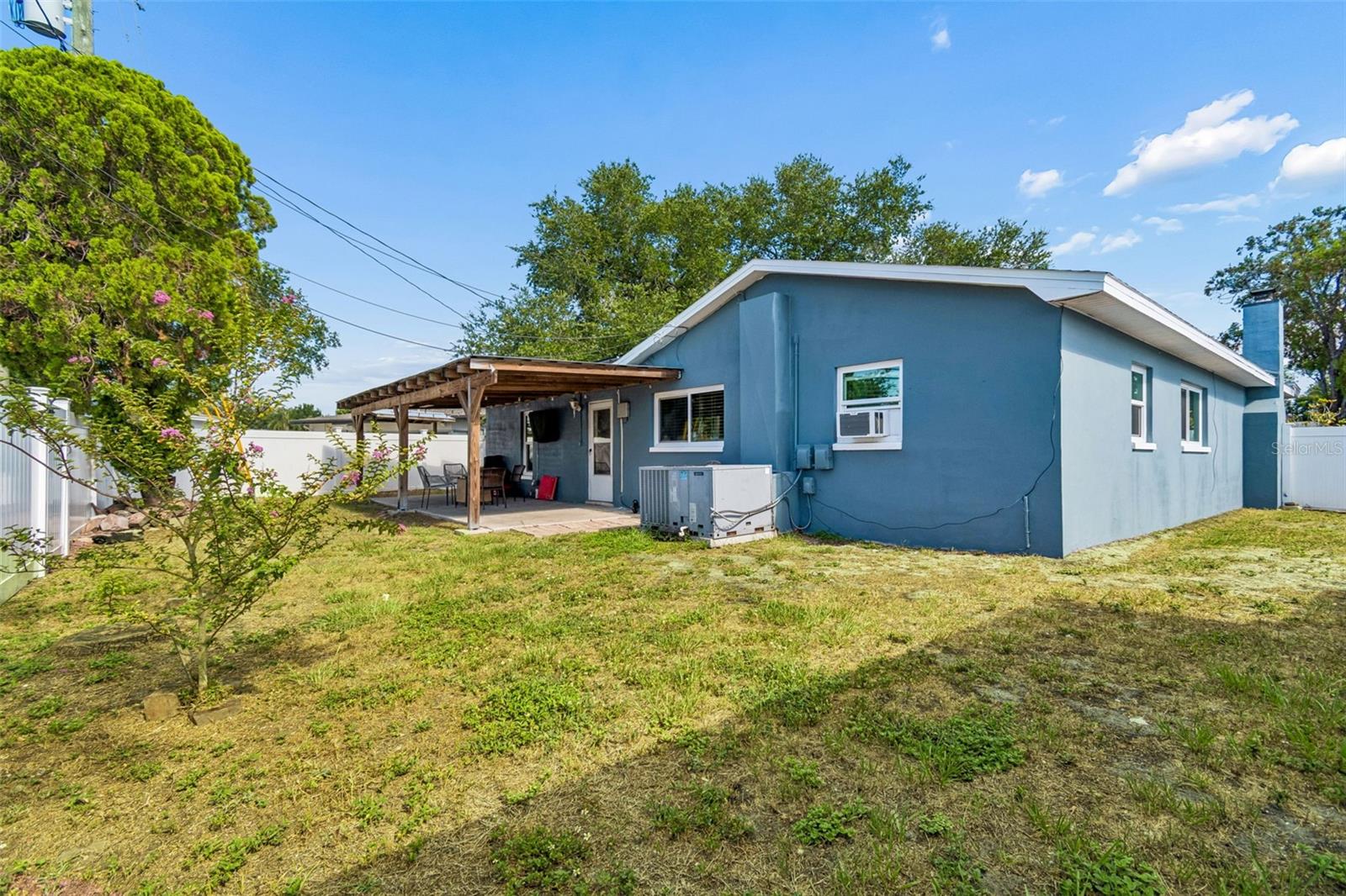 SEMINOLE LAKE VILLAGE - Residential