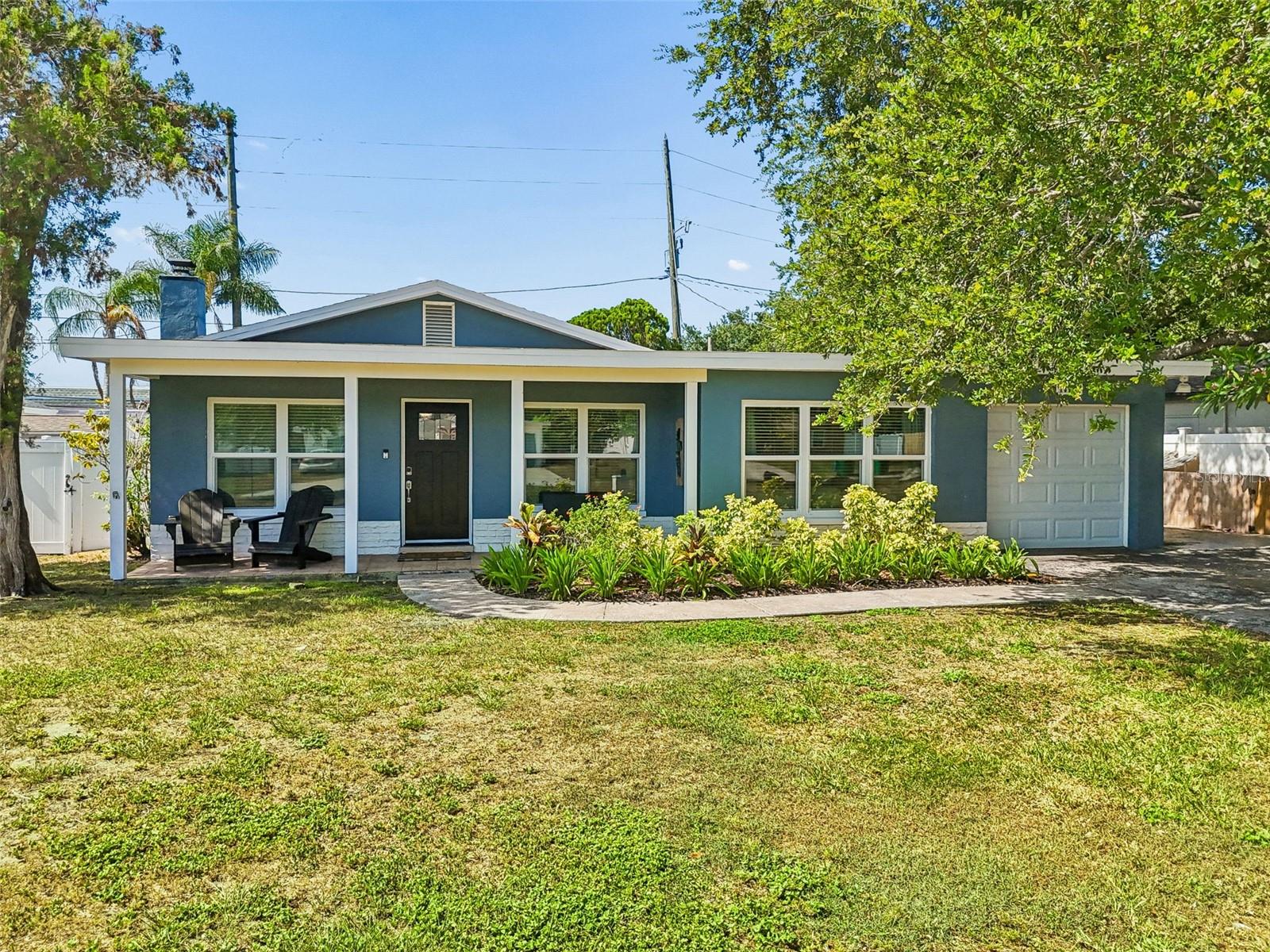 SEMINOLE LAKE VILLAGE - Residential