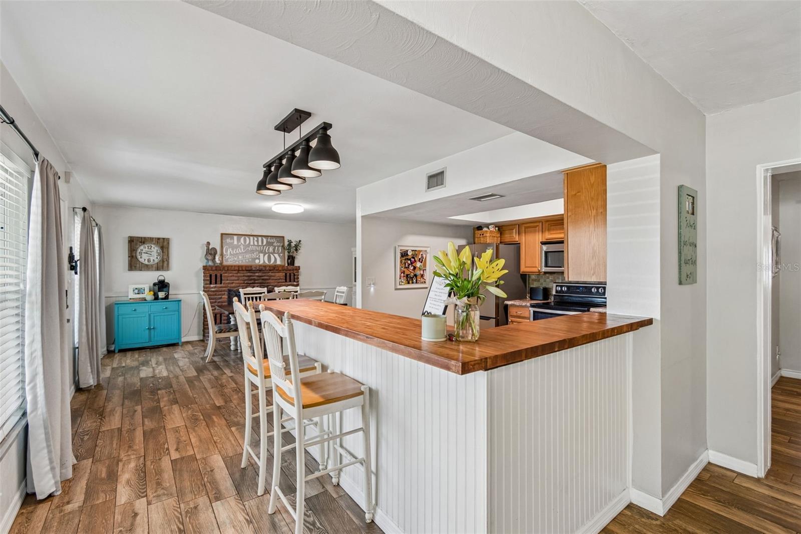 SEMINOLE LAKE VILLAGE - Residential