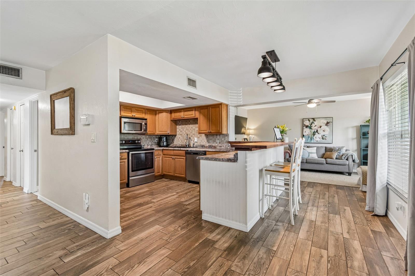 SEMINOLE LAKE VILLAGE - Residential