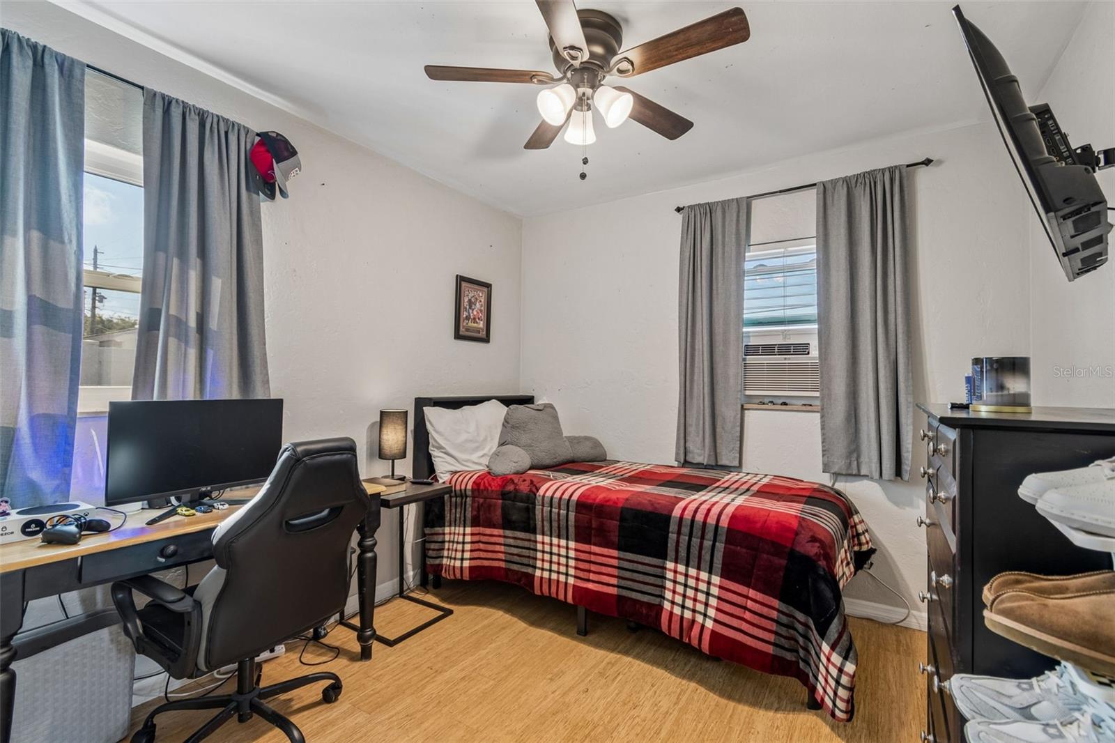 SEMINOLE LAKE VILLAGE - Residential