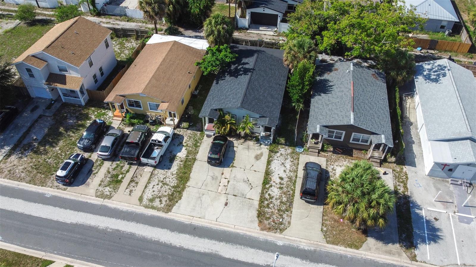 EAST ROSELAWN - Residential Income