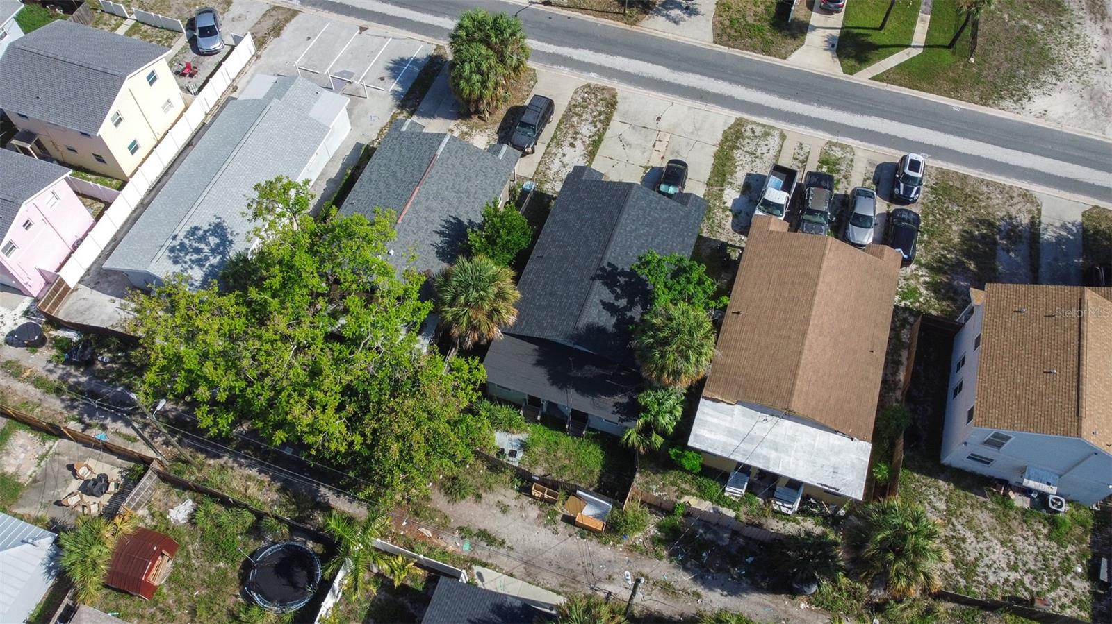 EAST ROSELAWN - Residential Income