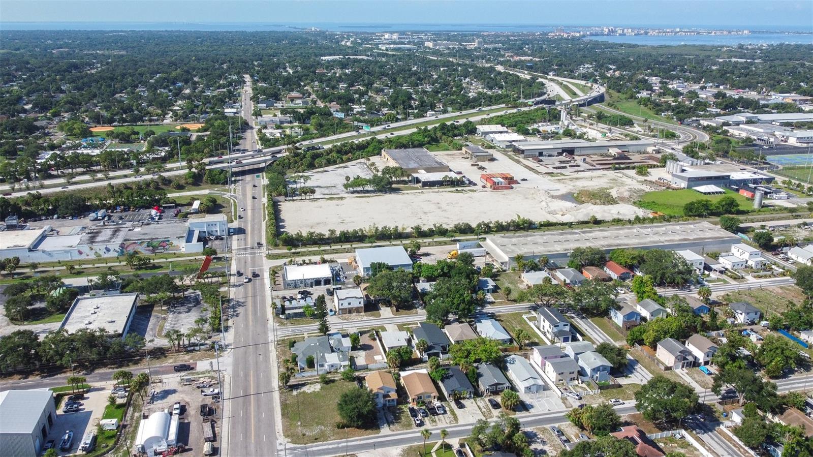 EAST ROSELAWN - Residential Income