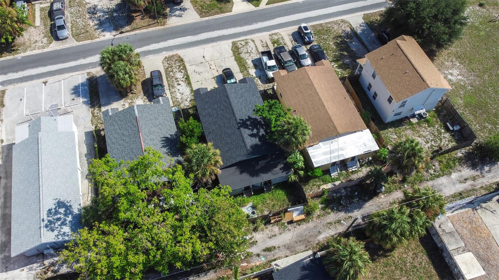 EAST ROSELAWN - Residential Income