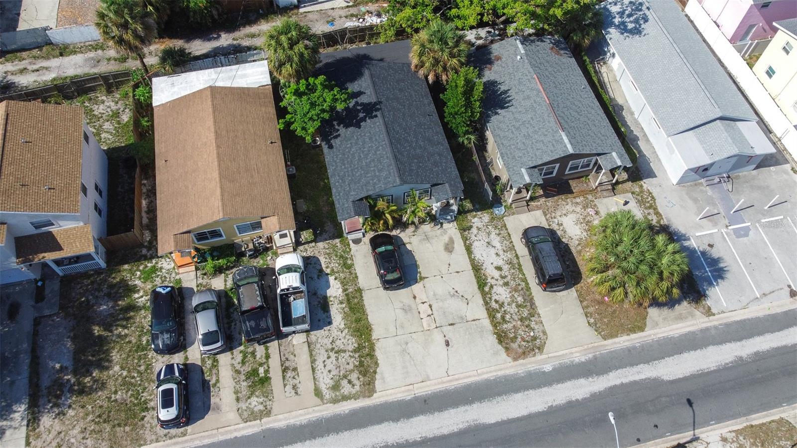 EAST ROSELAWN - Residential Income