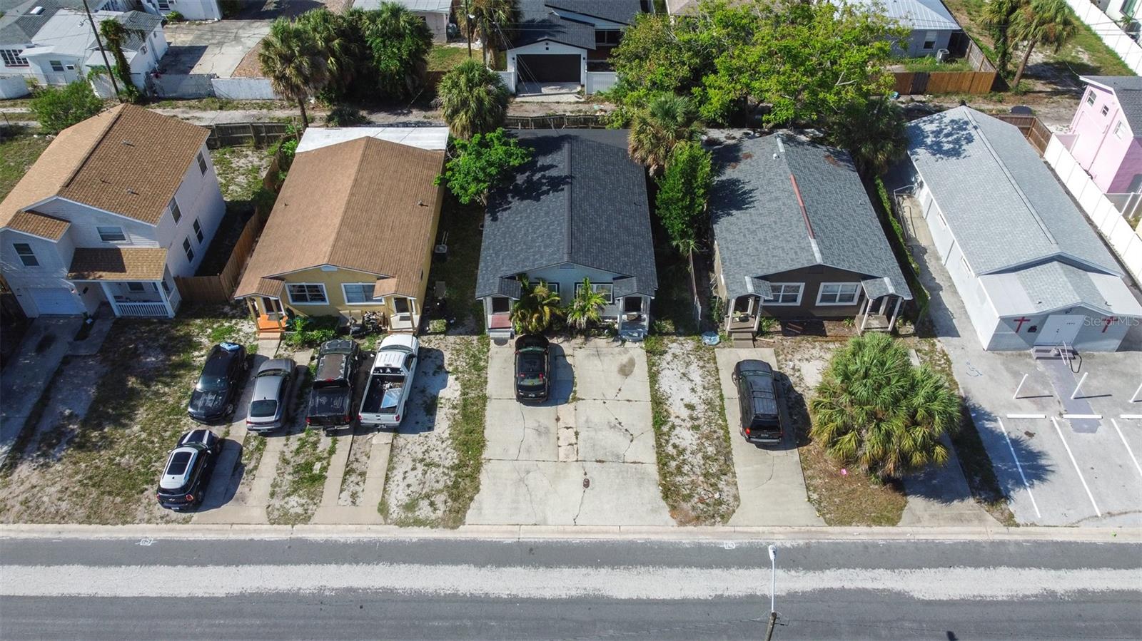 EAST ROSELAWN - Residential Income