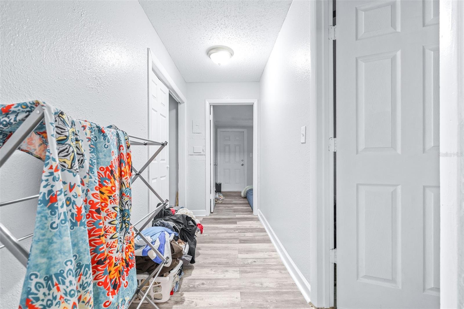 EAST ROSELAWN - Residential Income