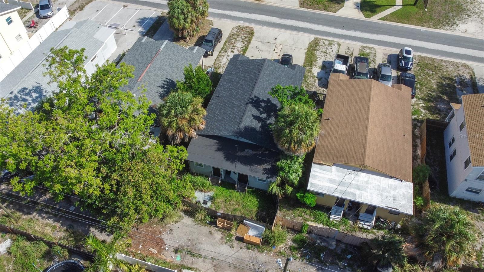 EAST ROSELAWN - Residential Income