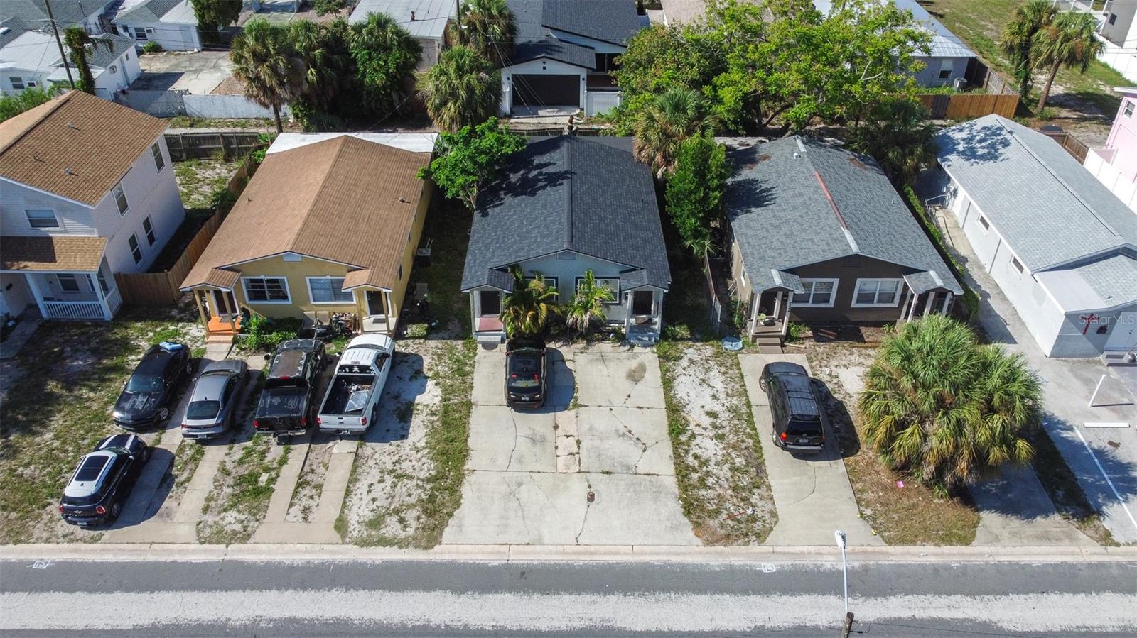EAST ROSELAWN - Residential Income