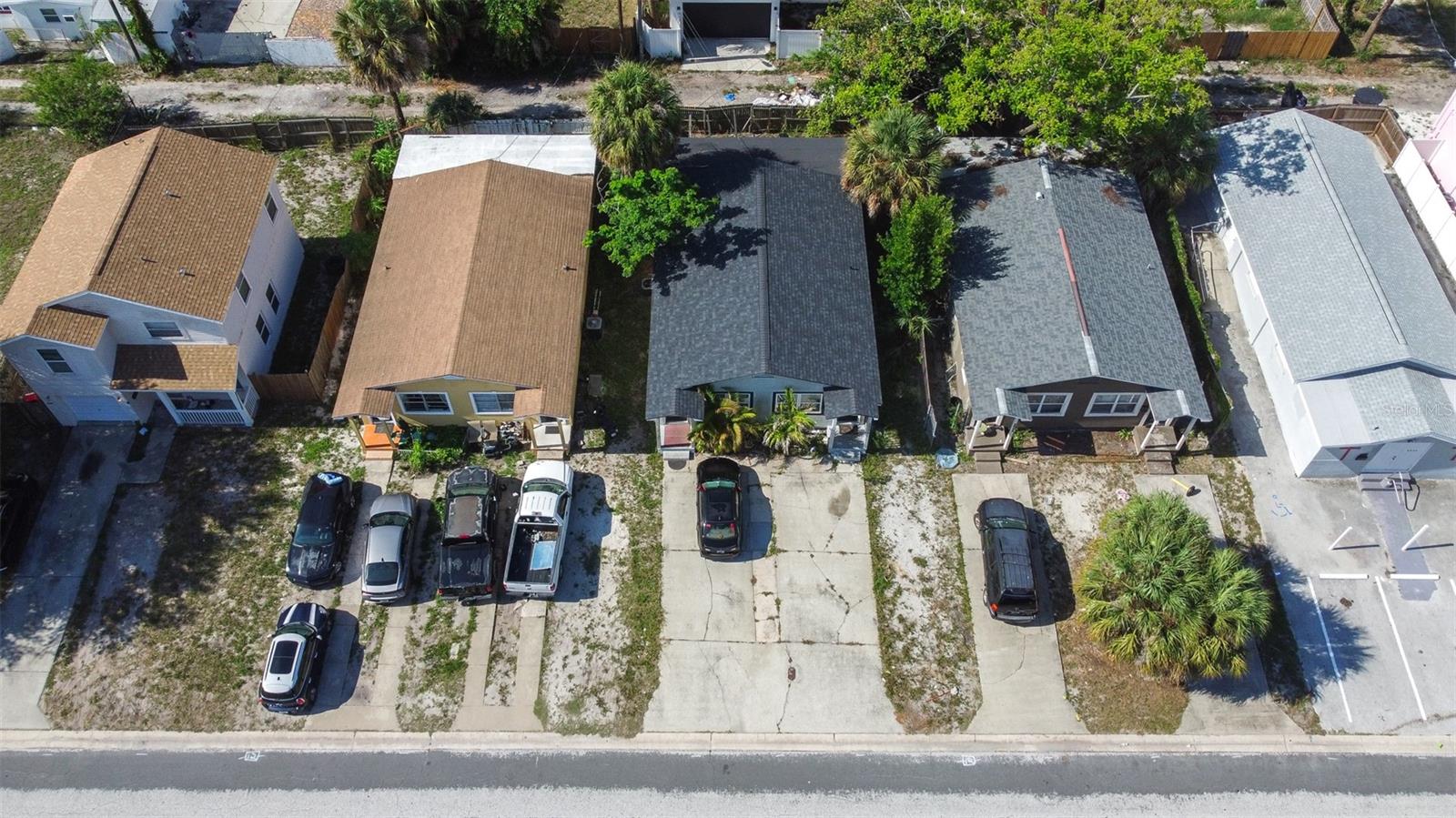 EAST ROSELAWN - Residential Income