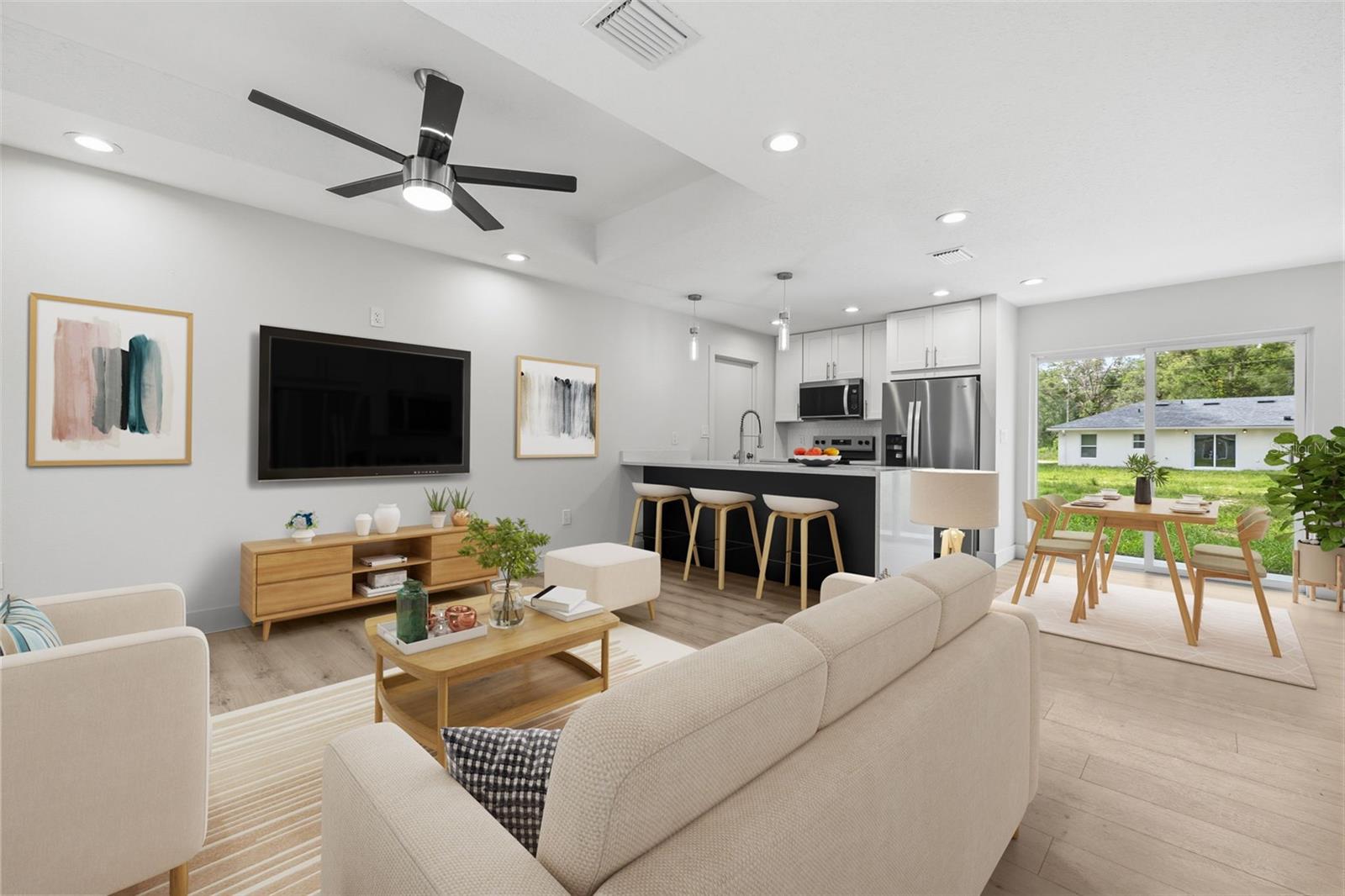 HOLIDAY HEIGHTS UNIT 01 - Residential