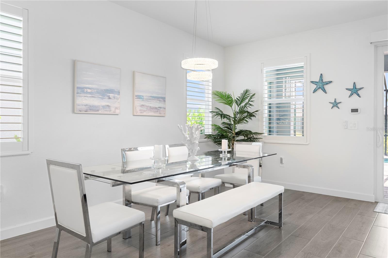 TUCKERS COVE - Residential