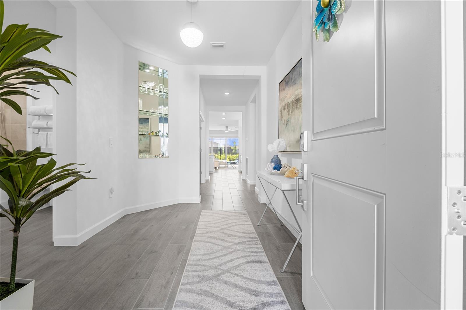TUCKERS COVE - Residential