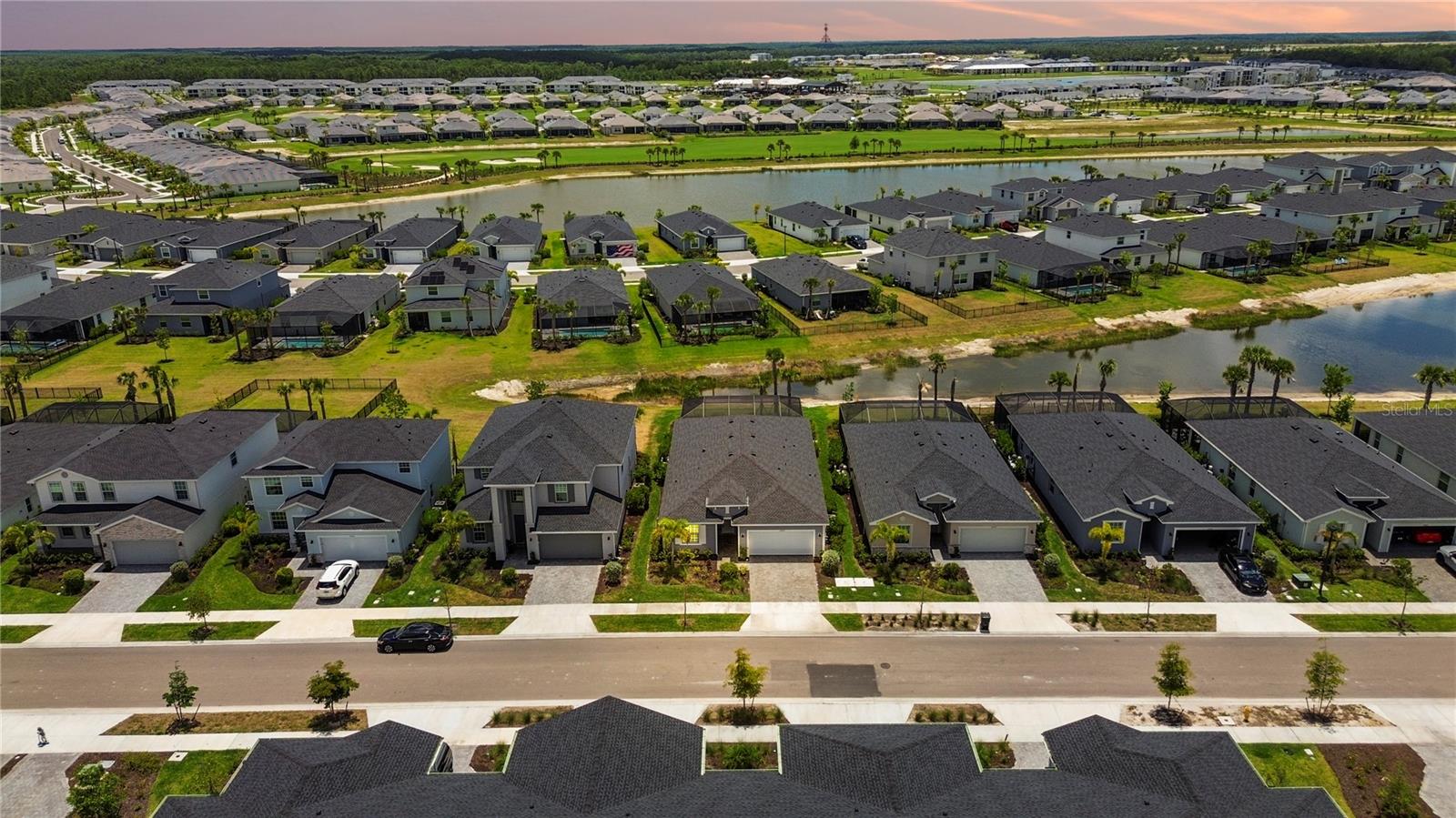 TUCKERS COVE - Residential