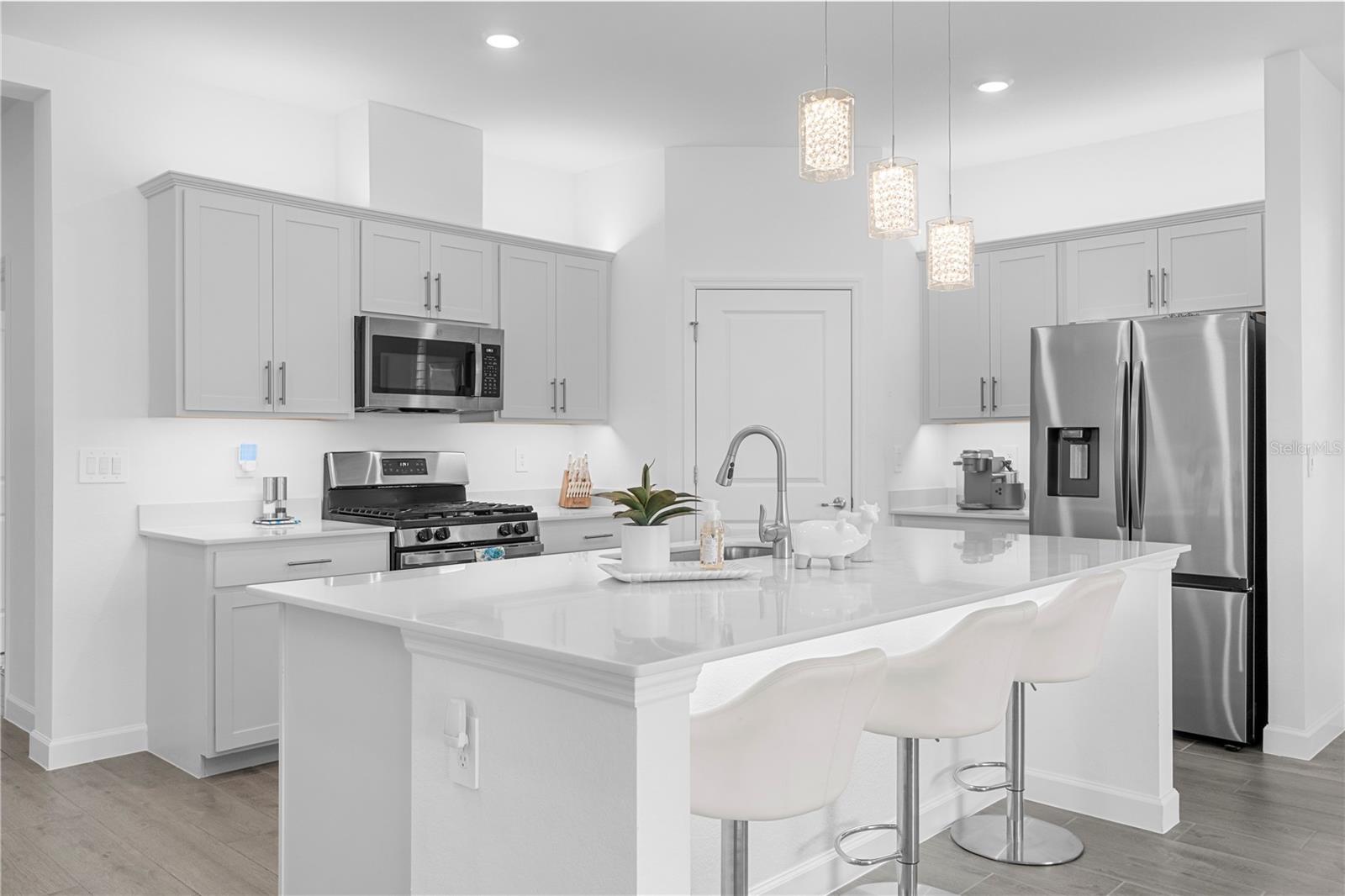 TUCKERS COVE - Residential
