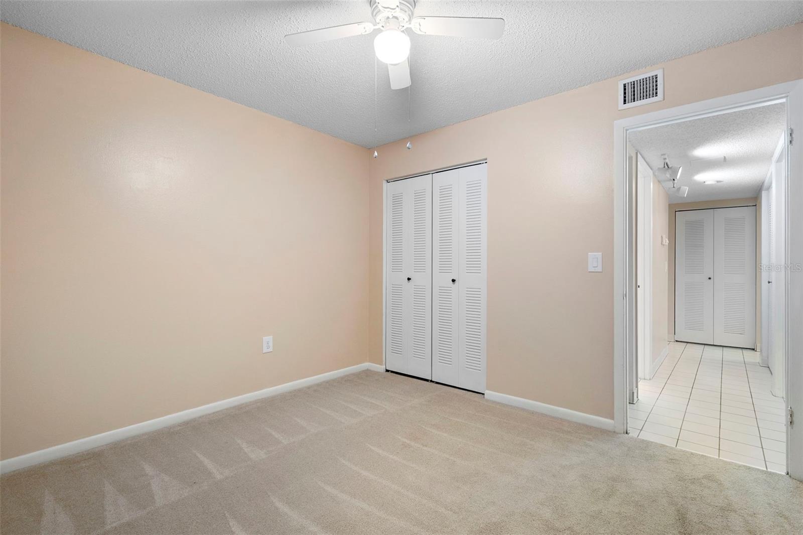 LAKESIDE CONDO APTS - Residential