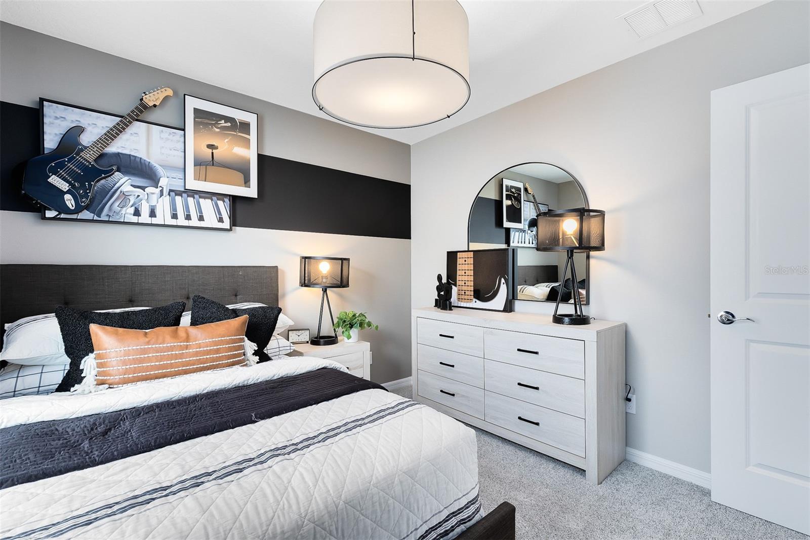 LAKEHAVEN ESTATES - Residential