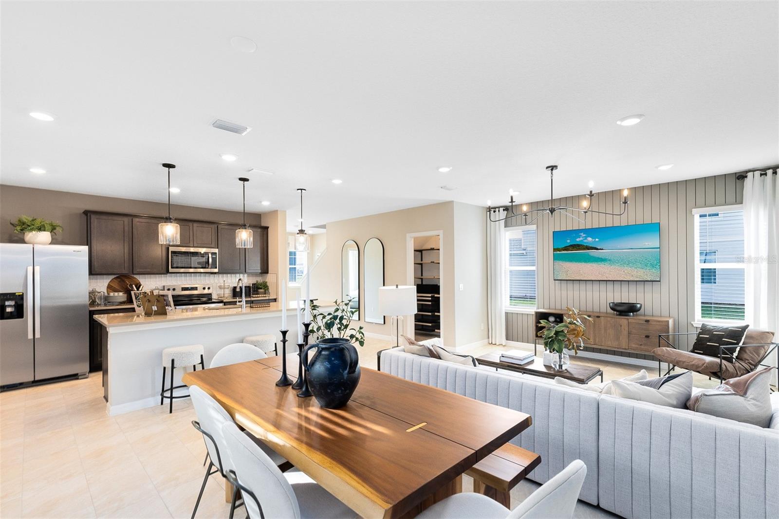 LAKEHAVEN ESTATES - Residential