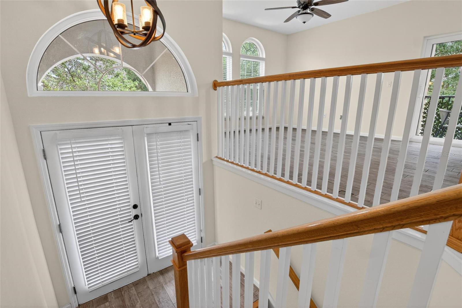 WHISPERING OAKS TWNHMS - Residential