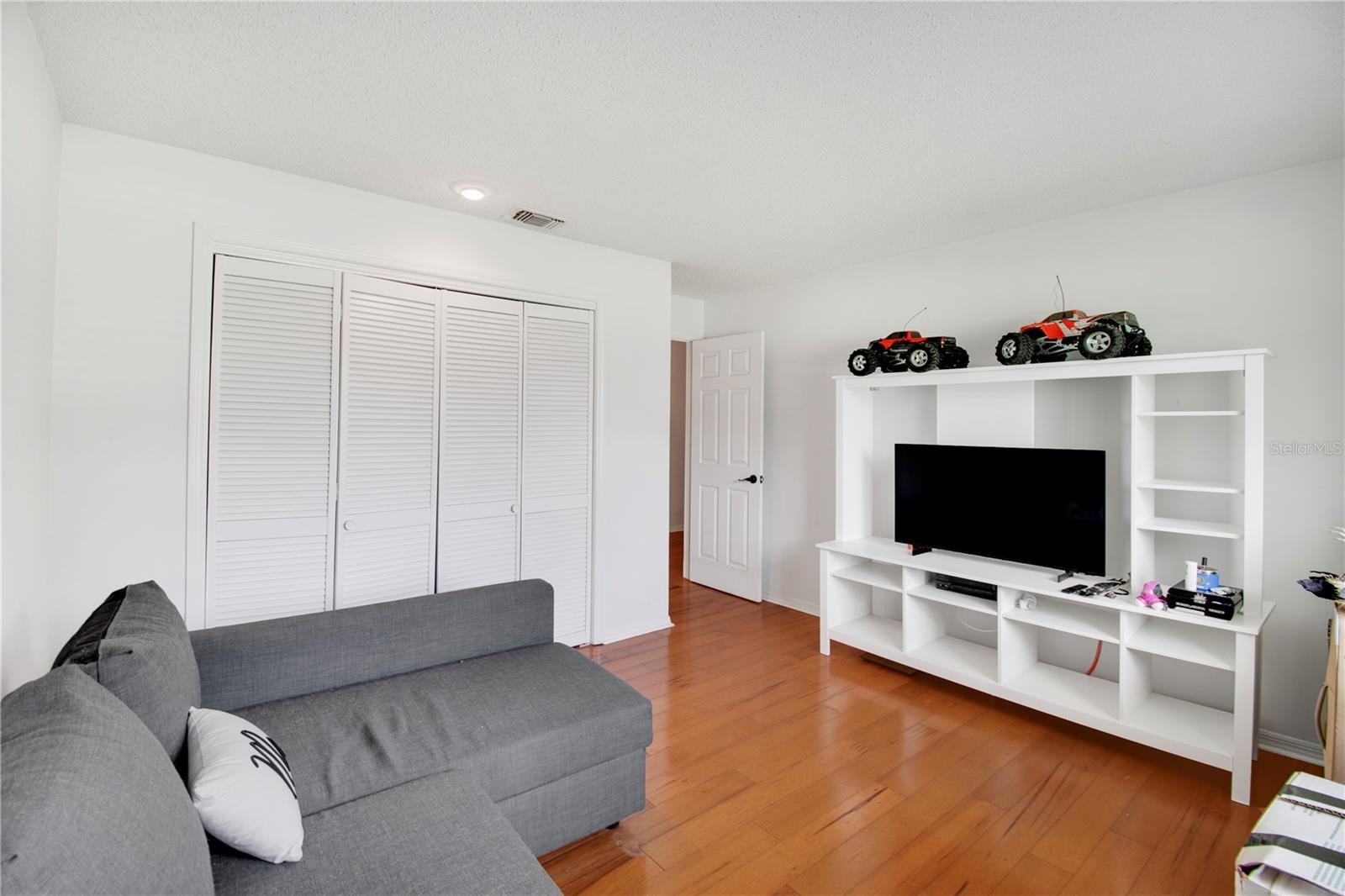 BAY LAKES AT GRANADA SEC 05 - Residential