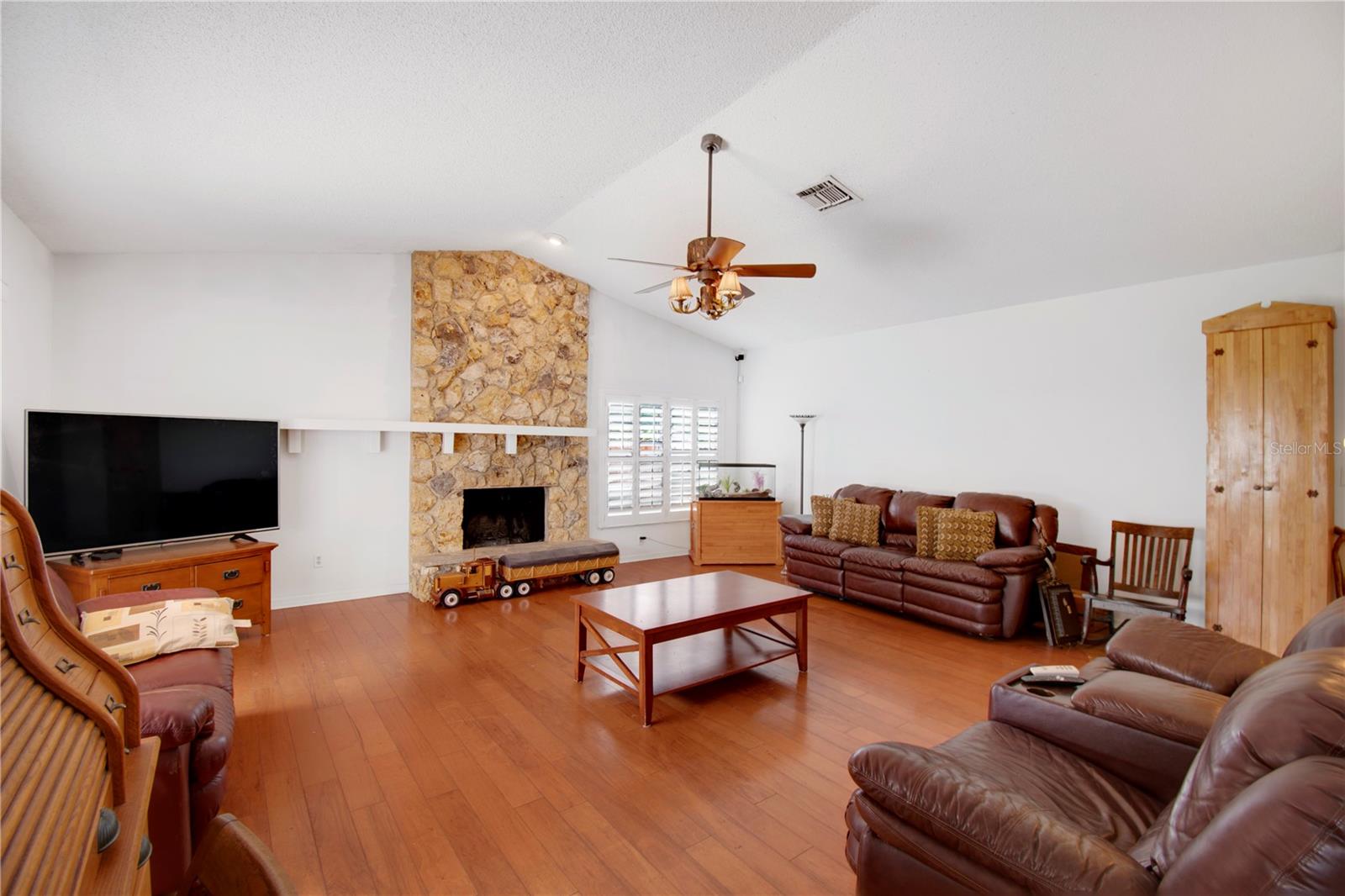 BAY LAKES AT GRANADA SEC 05 - Residential