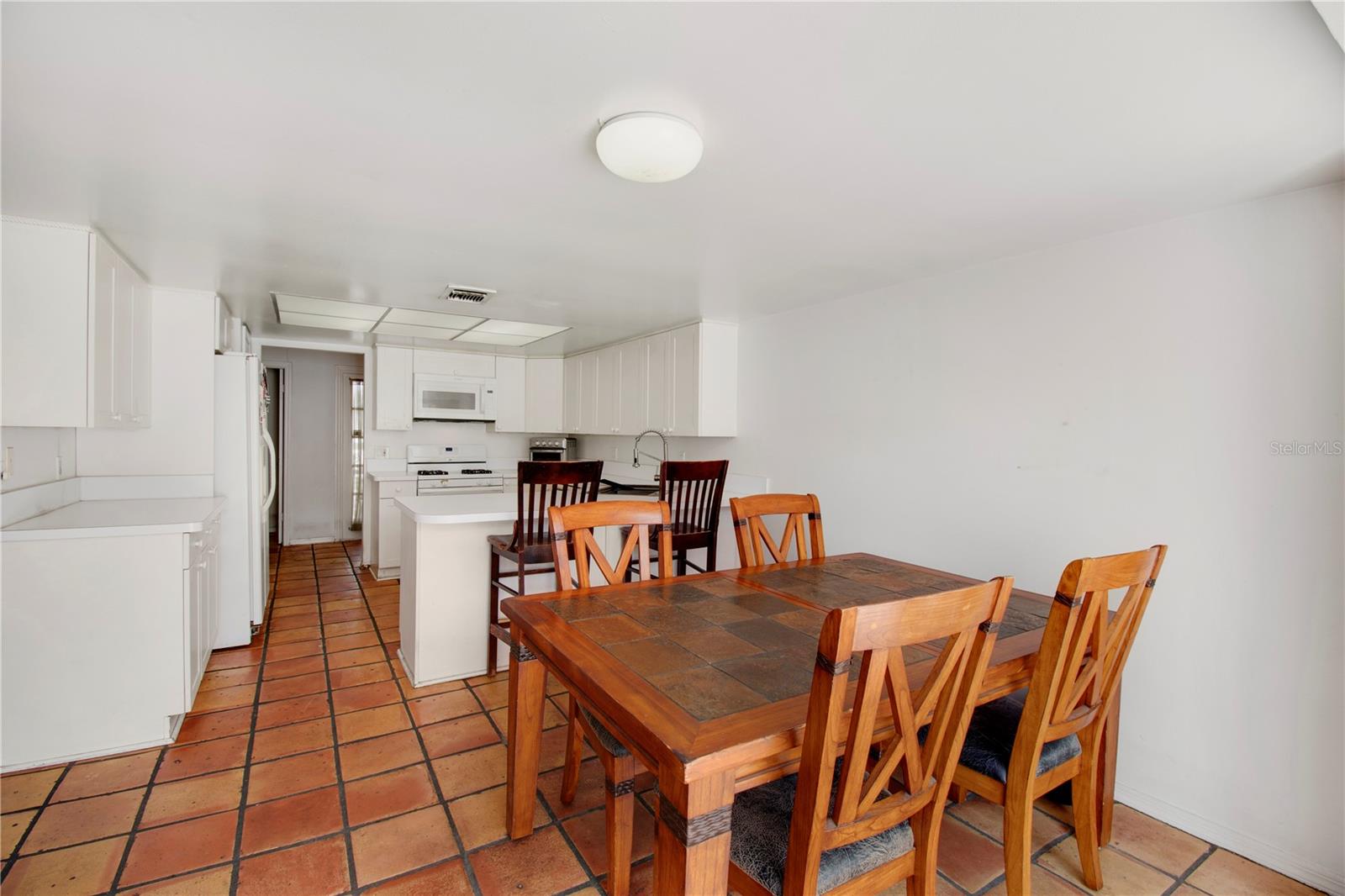 BAY LAKES AT GRANADA SEC 05 - Residential