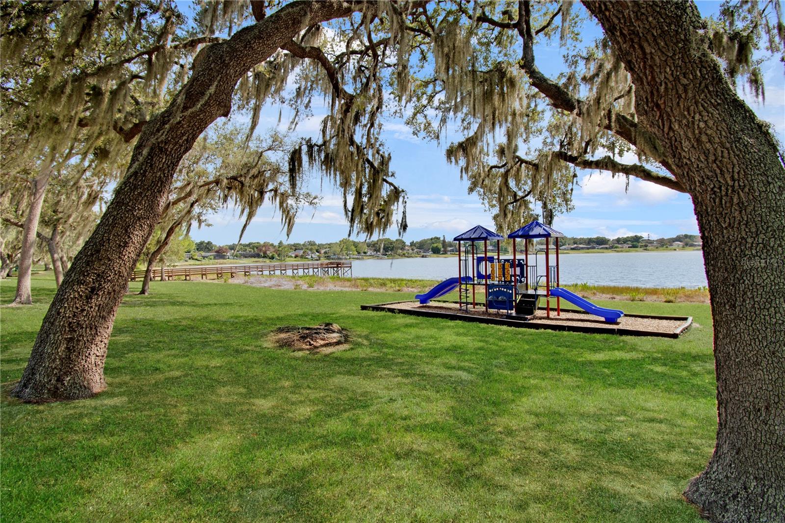 BAY LAKES AT GRANADA SEC 05 - Residential