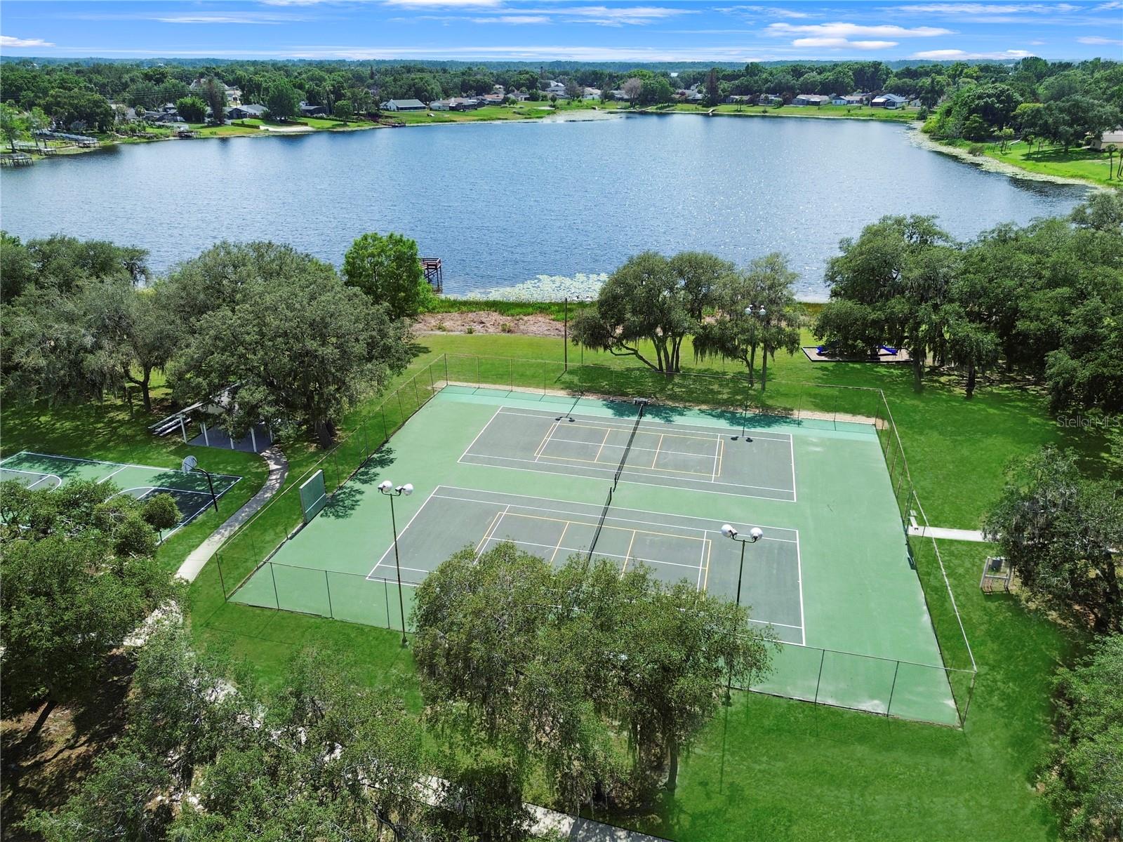 BAY LAKES AT GRANADA SEC 05 - Residential