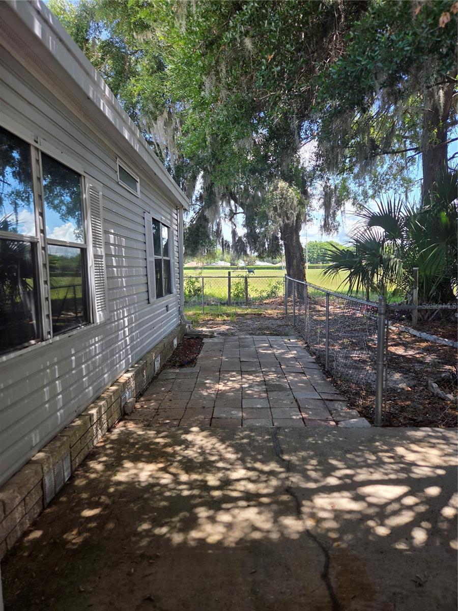TAVARES FOX RUN MOBILE HOME - Residential Lease