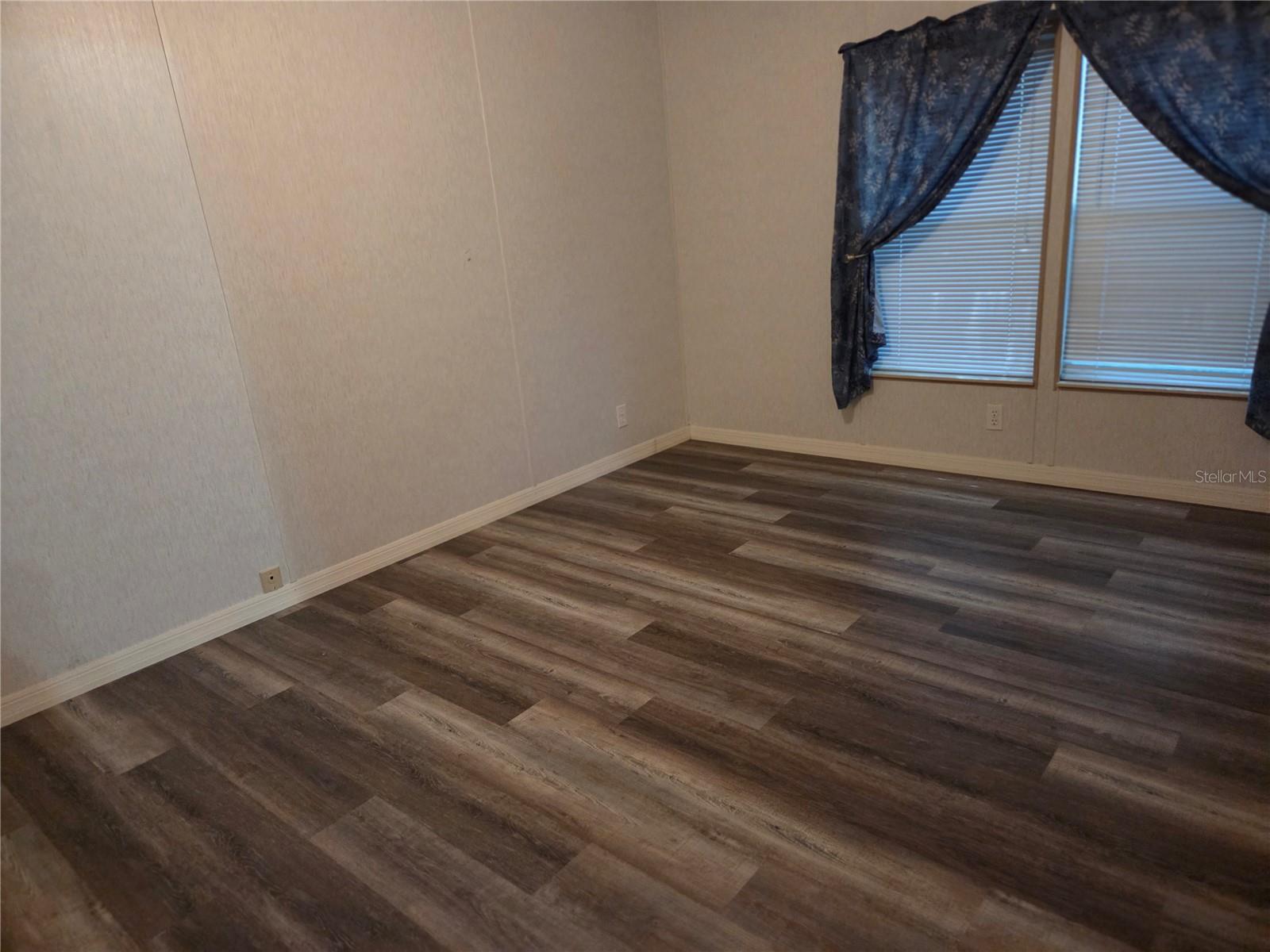 TAVARES FOX RUN MOBILE HOME - Residential Lease