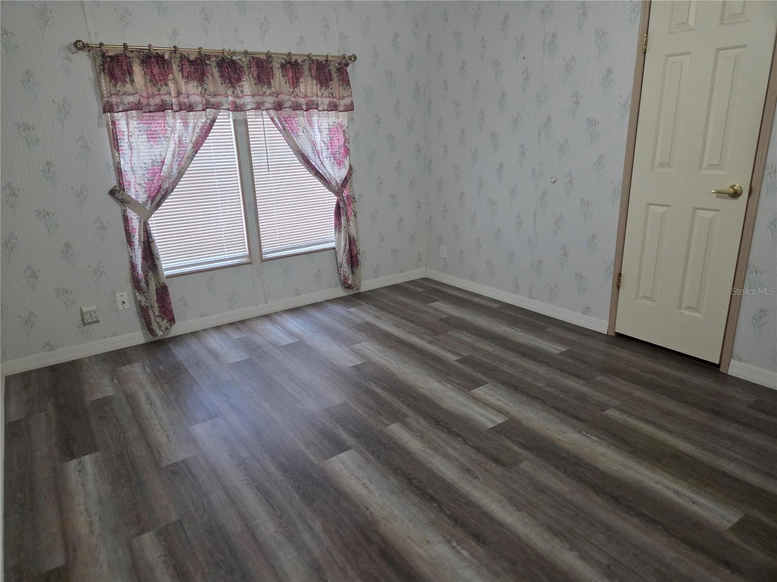 TAVARES FOX RUN MOBILE HOME - Residential Lease