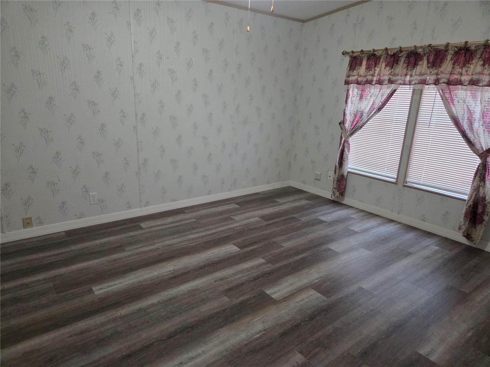 TAVARES FOX RUN MOBILE HOME - Residential Lease