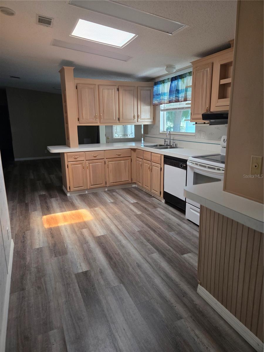 TAVARES FOX RUN MOBILE HOME - Residential Lease