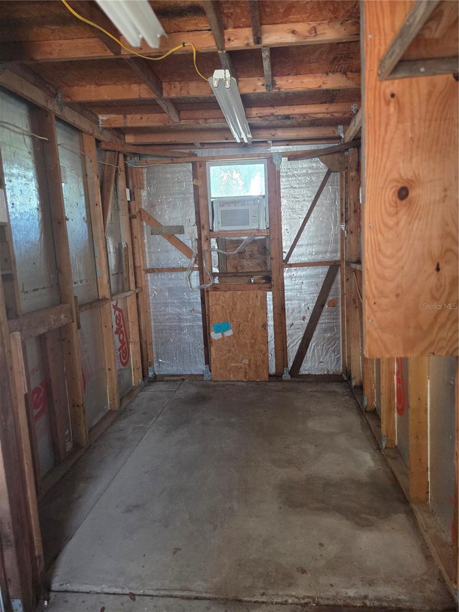 TAVARES FOX RUN MOBILE HOME - Residential Lease