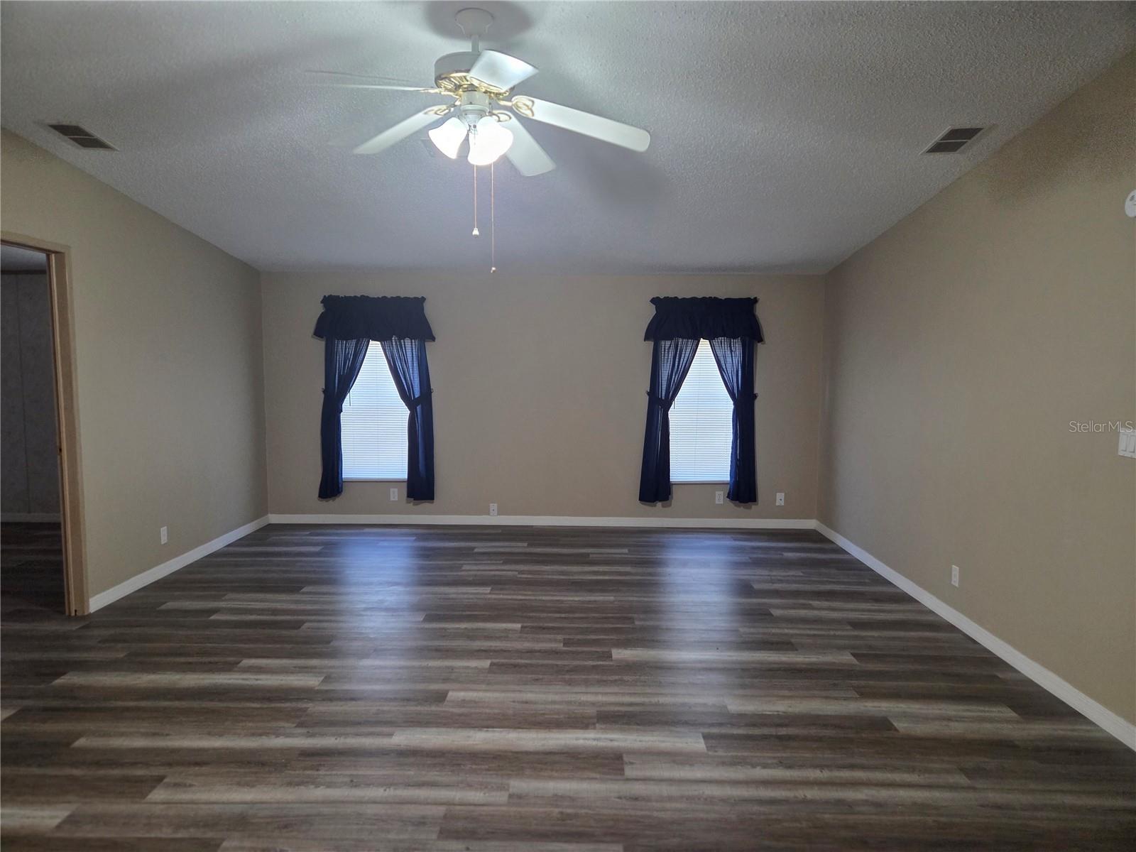 TAVARES FOX RUN MOBILE HOME - Residential Lease